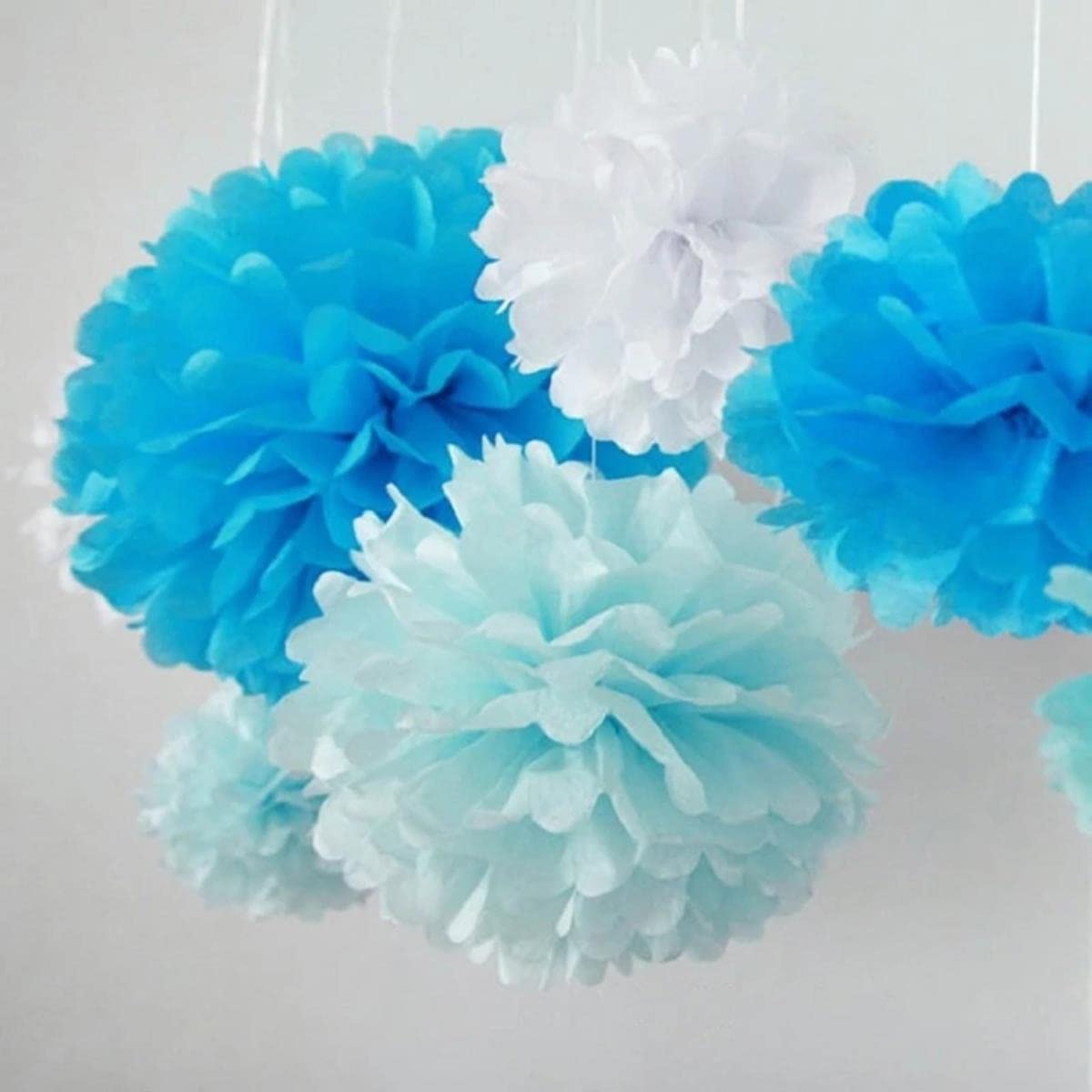 Pompon Di Carta Per Una Decorazione Sul Fondo Di Colore Casa, Nozze