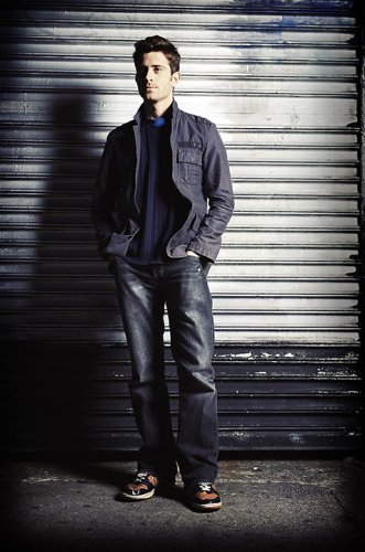 Vista 5 de Day Is Brave