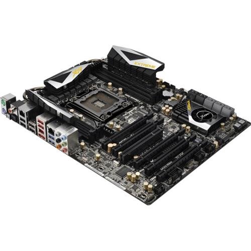 ASRock X79 Extreme7 Motherboard (Socket 2011, Intel X79, DDR3, S-ATA 600, ATX, Premium Gold Caps)