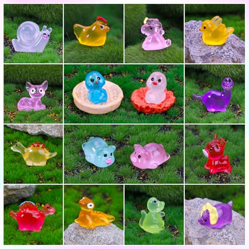 image for GWAHSA 240 Pack Mini Resin Animals, Glow in The Dark Tiny Animals Figu