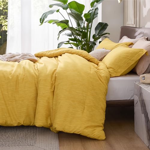 Image of Bedsure Queen Comforter Set - Yellow Comforter Queen Size, Soft Bedding for All Seasons, Cationic Dyed Bedding Set, 3 Pieces, 1 Comforter (90 inchx90 inch) and 2 Pillow Shams (20 inchx26 inch+2 inch)