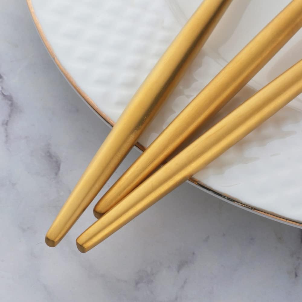 Matte Gold Silverware Set, DOCBLACK 20-Piece Stainless Steel Flatware Set Service for 4, Satin Finish Tableware Cutlery Set, Kitchen Utensil Set, Fine Dinner Knife Forks Spoons, Dishwasher Safe