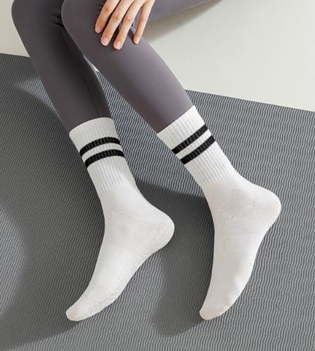 Image of Womens 4Pcs Pilates Grip Socks Non Slip Yoga Socks with Grips Barre Hospital Athletic Socks for Women