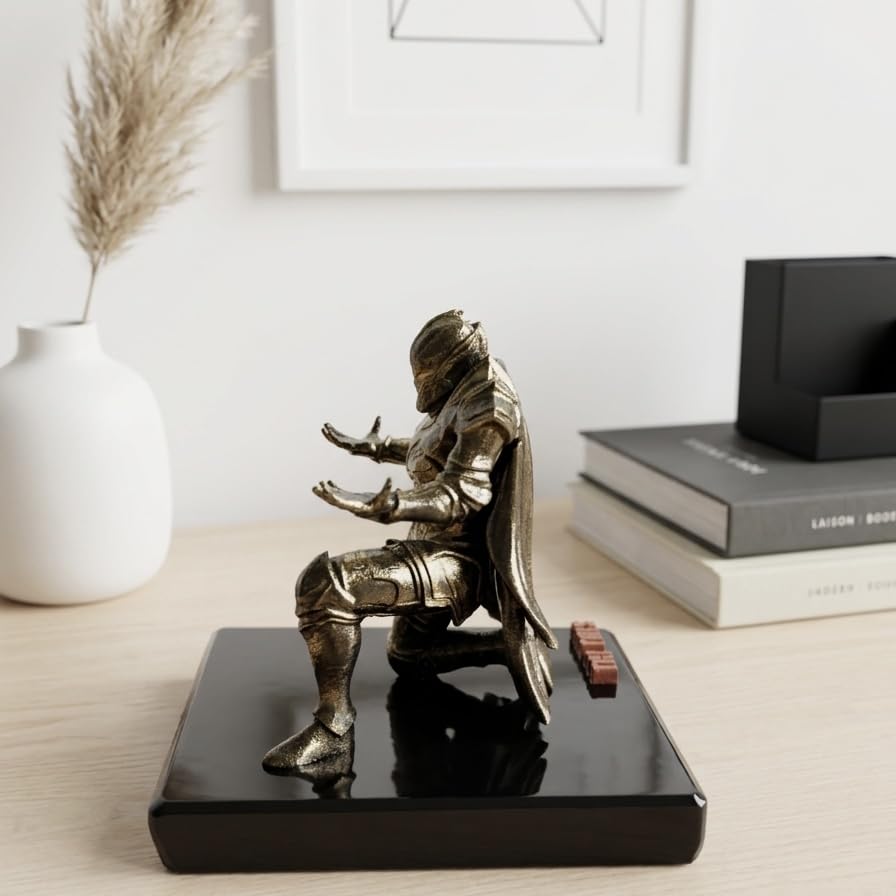 Image of Pen Holder Sculpture Eco PLA Water Resistant Scratch Resistant Desk Organizer 5x4x3 Inches Satin Silk Metallic Finish Armour Decorative Tool Stand (Antique Gold)