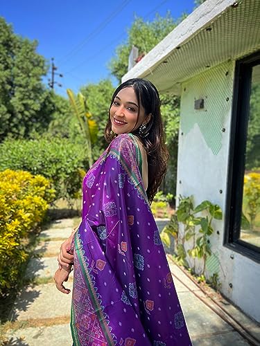 Image of Panzora Women's Patola Silk Meenakari Work Saree With Unstitched Blouse Piece