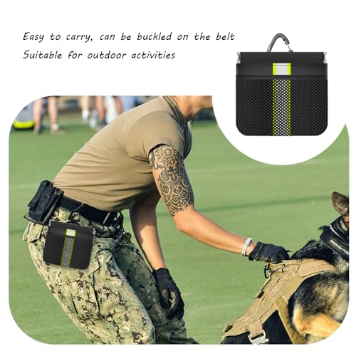 MSLSOZ Kleine Leckerli-Tasche für Hunde, schwarze Tasche im Taschenformat, wasserdicht, mit Karabiner, automatischer Verschluss, geeignet für Hunde zum Spazierengehen, Reisen, Trainieren oder für den