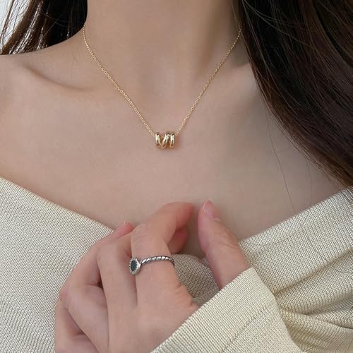 Collier Courbe Fluide : Cadeau Idéal avec cette Chaîne de Clavicule