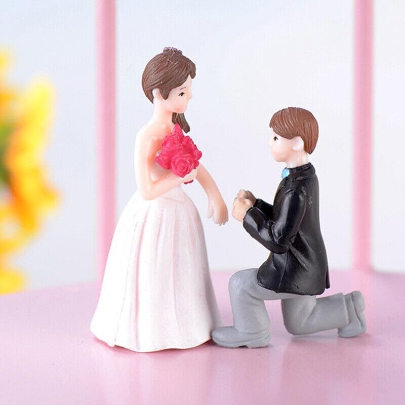 QAWACHH Romantic Couple Proposal Resin Miniature Figurine | Groom Proposing Bride | Love Showpiece for Engagement, Wedding Cake Topper and car Dash Dashboard Decor with Grass Piece