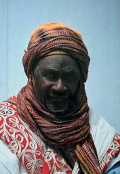 Paperback Peuples Du Monde Entier. Races, Rites Et Coutumes Des Hommes. Afrique Tropicale [French] Book