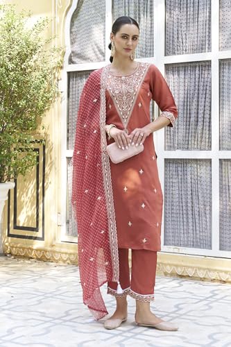 Image of VredeVogel Women's Silk Blend Embroidered Kurta with Pant & Organza Dupatta Set