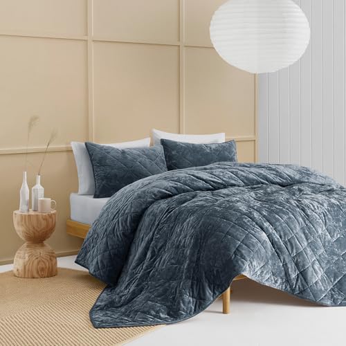 Image of Wonderful Luxury Velvet Blue Quilt Set King, Diamond Stitch Pattern Bedding, Lightweight Ultra-Soft Skin-Friendly, All-Season, Versatile as Comforter /Bedspread for Adults Teens Kids Bedroom,106 inchx94 inch