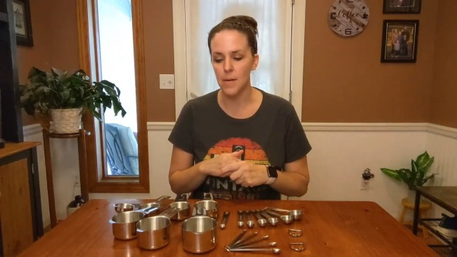 EWFEN Measuring Cups and Spoons Set, 7 Stainless Steel Nesting Measuring Cups & 7 Spoons, 5 Mini Measuring Spoons & 2 Detachable Rings, Kitchen Gadgets for Cooking & Baking, Round