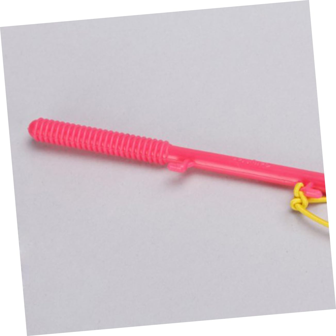 Yardwe Jouet pour Chaton Canne à Clochette Souris Plumes Corde Élastique Tige Plastique Chaton