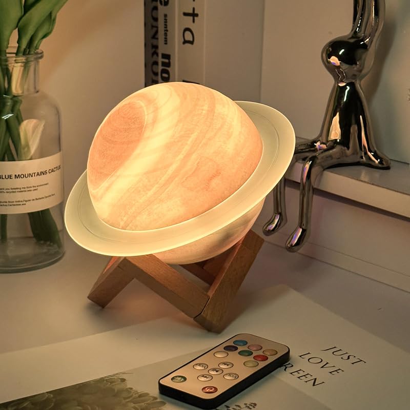 RecontraMago Lámpara Saturno LED con Altavoz Bluetooth y Mando – Luz Nocturna Infantil, Lámpara Planeta Decorativa para Dormitorio, Regalo Original para Niños Adultos Parejas Hogar