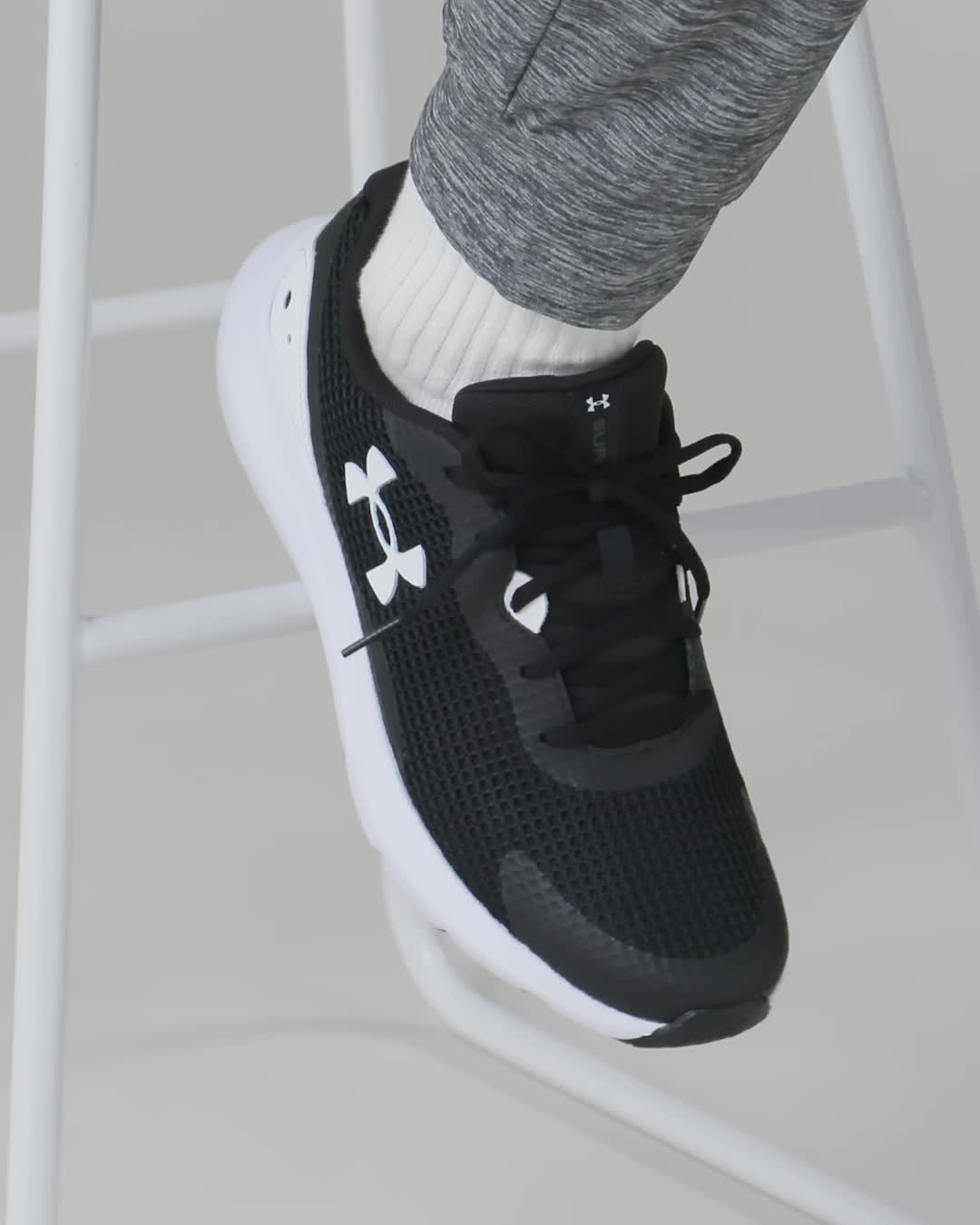 Amazon | UNDER ARMOUR(アンダーアーマー) UA Surge 3 | UNDER ARMOUR