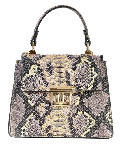 DESIGN PIERRE CARDIN –Modello classico in Vera pelle tipo rettile ed elegantissima,e certo non rinuncia alla bellezza della manifattura Made in Italy. Rifinita nel dettaglio, la borsa risulta versatile, lussuosa, decisamente Italiana.