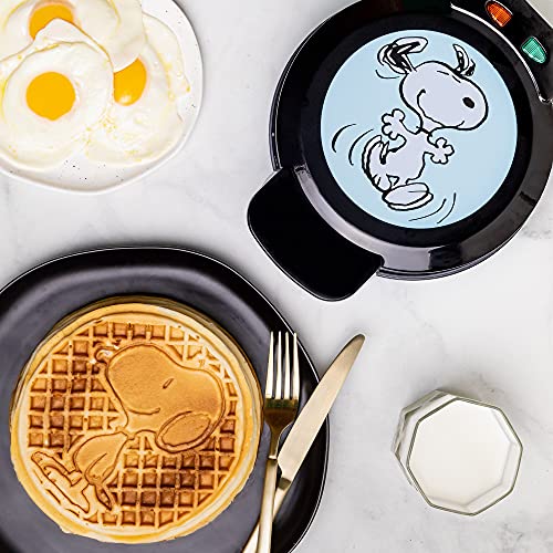 Uncanny Brands Peanuts Waffle Maker - Make Snoopy Waffles -Kitchen Appliance #TOP1