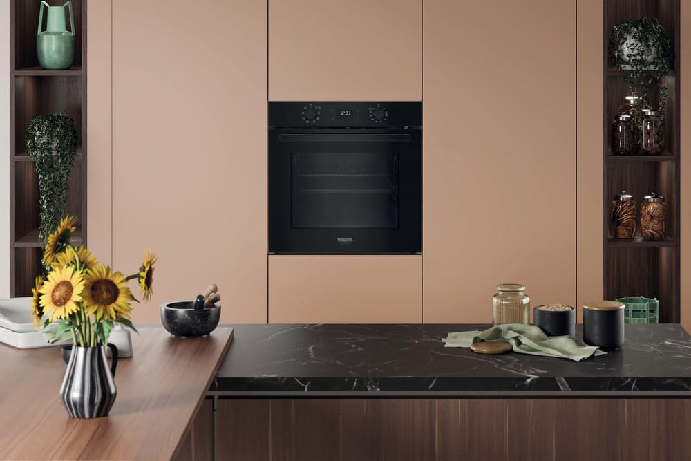 Hotpoint - HAO475PB Four Encastrable Pyrolyse 71L - Multifonction, Nettoyage Pyrolytique et Hydrolytique - Fonctions Automatiques - Classe Énergétique A++ - Noir