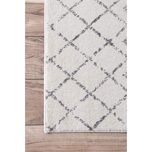 Image of nuLOOM Blythe Grey Trellis Power Loomed Area Rug, 3' x 5'