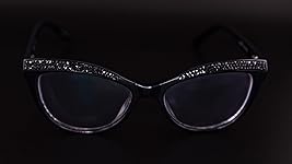 Review Image by Lindsay Lindsay