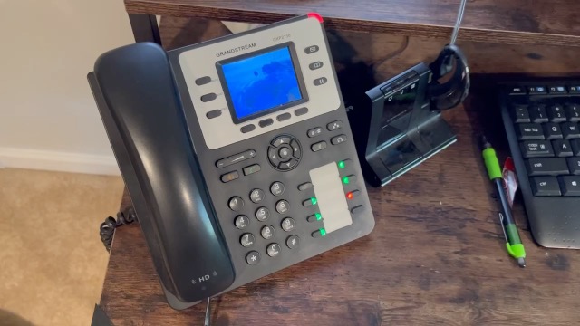 Watch Grandstream phone GXP2130 on Amazon Live