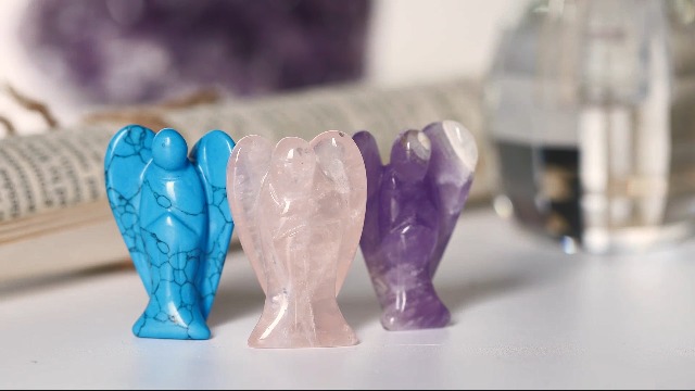 Nupuyai Statuette Ange Gardien 7cm Howlite Bleue - Figurine Cristal Pour Paix, Protection Et Décoration