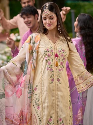 Image of INDO ERA Women's Off White Silk Blend Embroidered Straight Kurta Pant And Dupatta Set (IEOUT6962)