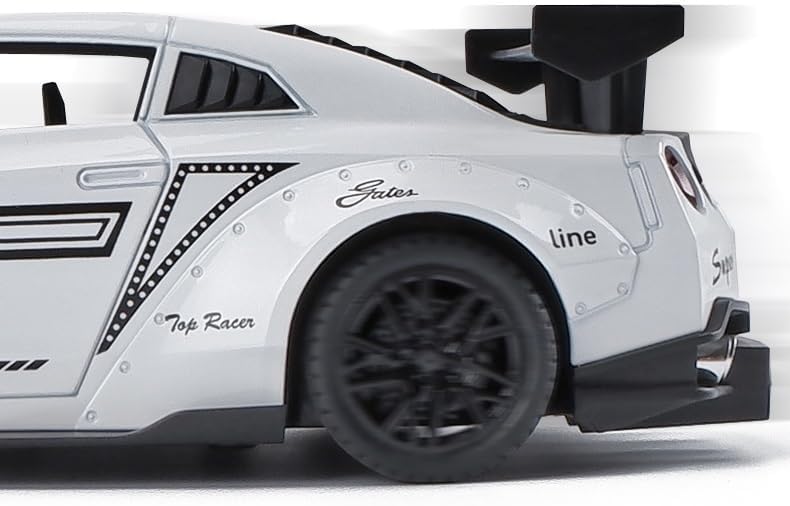 1/24 GTRシミュレーション合金玩具コレクション装​​飾車モデル(White)