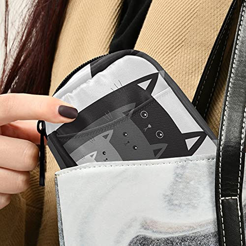Image of Naanle Funny Cats in Row Pill Box 7 Day Pill Case Travel Pill Organizer Bag with Zipper Portable Weekly Case Compact Size for Vitamin Supplement Holder
