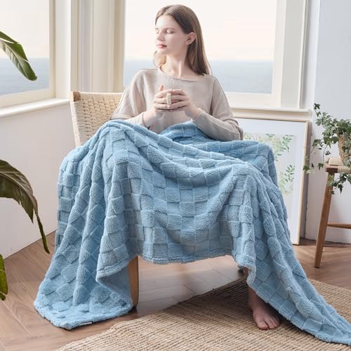 NEWCOSPLAY Super Soft Queen Blanket Blue Premium Silky Flannel Fleece 3D Checkered Lightweight Bed Blanket All Season Use (Blue Checkered, Queen(90"x90"))