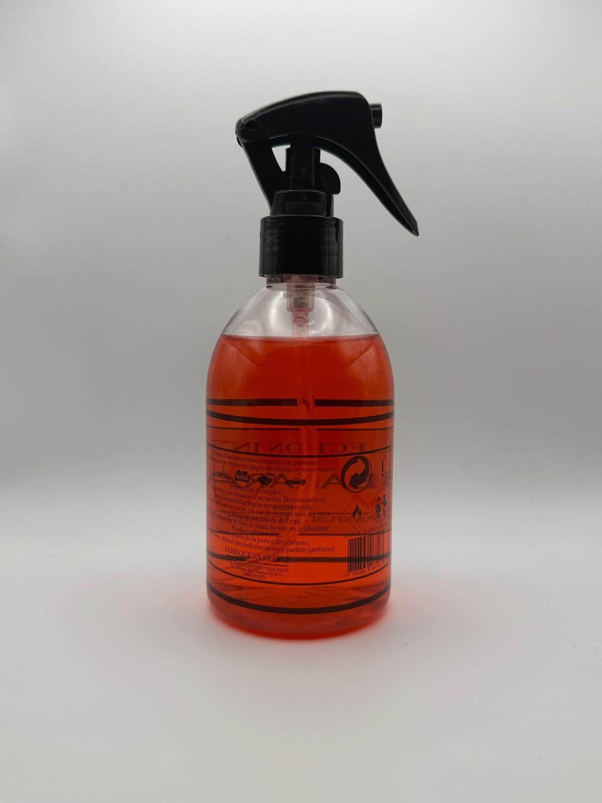 Bakara Spray Textile et Désodorisant d'Intérieur, Collection Intense, Parfum Ambré Épicé, 250 ml, pour Maison, Rideaux et Canapés