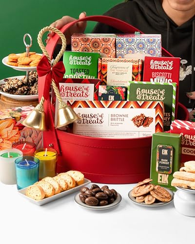 Image of HyperFoods Christmas Hampers For Gifting New Year Gift Pack Candles Set Chocolate Gift Hamper Christmas Hamper Gift Box New Year Gifts For Friends Chocolate Gift Pack Chocolates