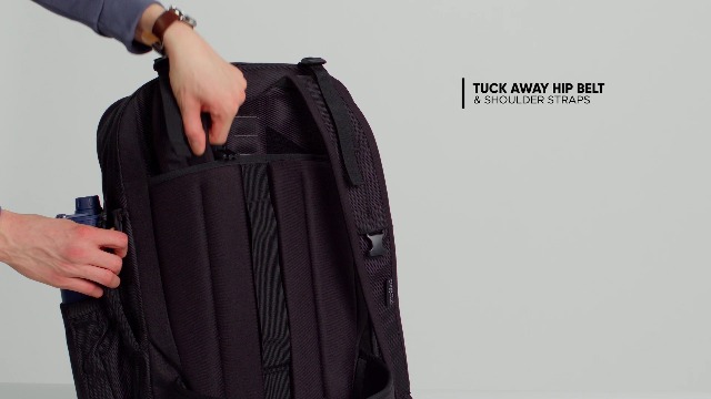 JanSport Venture Pack – Travel Pack With Large Main Compartment with Compression Straps, Dual Water Bottle Pockets, Padded Hip Belt & Luggage Trolley Pass-Through, Black : Electronics