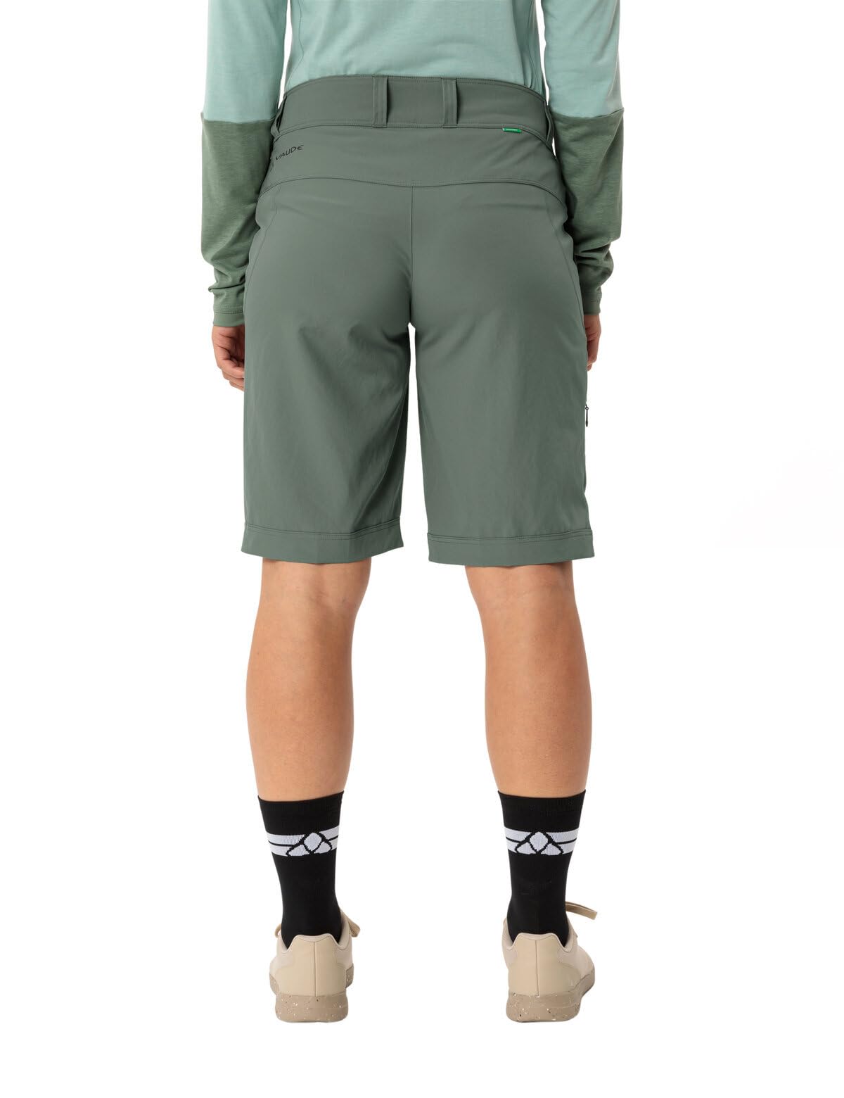 VAUDE Women's Ledro Shorts - Gepolsterte MTB-Shorts mit Innenhose - atmungsaktive & elastische Fahrradhose, Agave, 44