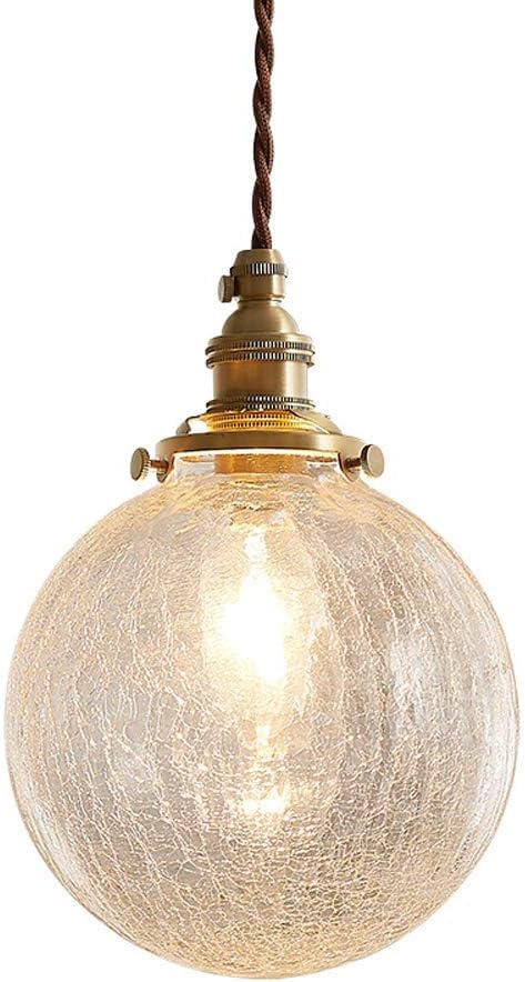 Lustre rétro japonais pour éclairer une cuisine sombre avec style