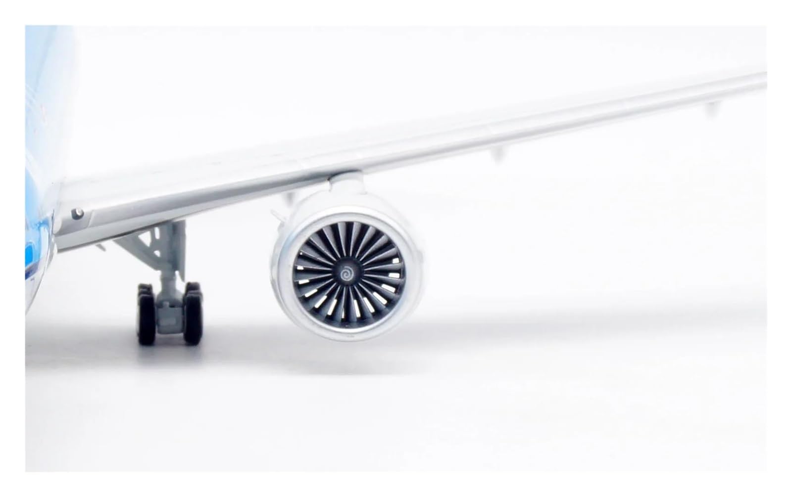 スカイチーム　飛行機模型　B777-200LR　1/200　　　　つ スカイチーム 飛行機模型 B777-200LR 1/200 つ