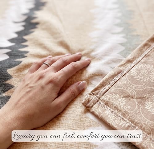 Image of VAS COLLECTIONS Cotton AC Blanket for Single Bed, 147x230 cm | Reversible Lightweight All Season Comforter | Soft Breathable Skin-Friendly Blanket for Bedroom Use (Cream White)
