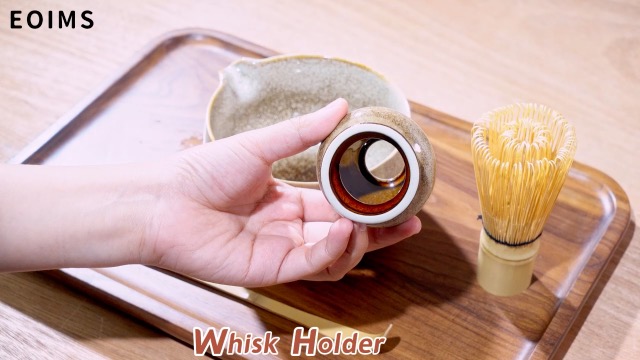 Japanse Matcha Whisk Set Matcha Tea Ceremony Set, Matcha Whisk (Chasen), Traditionele Scoop (Chashaku), Scoop Houder, Thee Sifter en Keramische Matcha Bowls (5 stuks