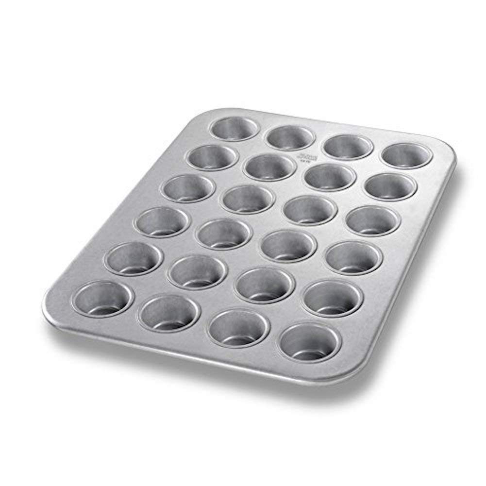 Chicago Metallic 59024 Glazed 24-Cavity Cupcake/Muffin Pan