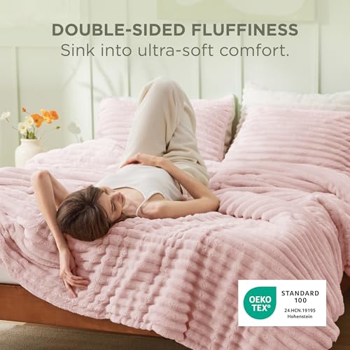 Image of Bedsure Full Fluffy Comforter Set - GentleSoft 3 Pieces Luxury Fleece Pink Bedding, Cozy Room Decor Aesthetic, 1 Full Bed Comforter (82 inchx86 inch) and 2 Pillowcases (20 inchx26 inch)