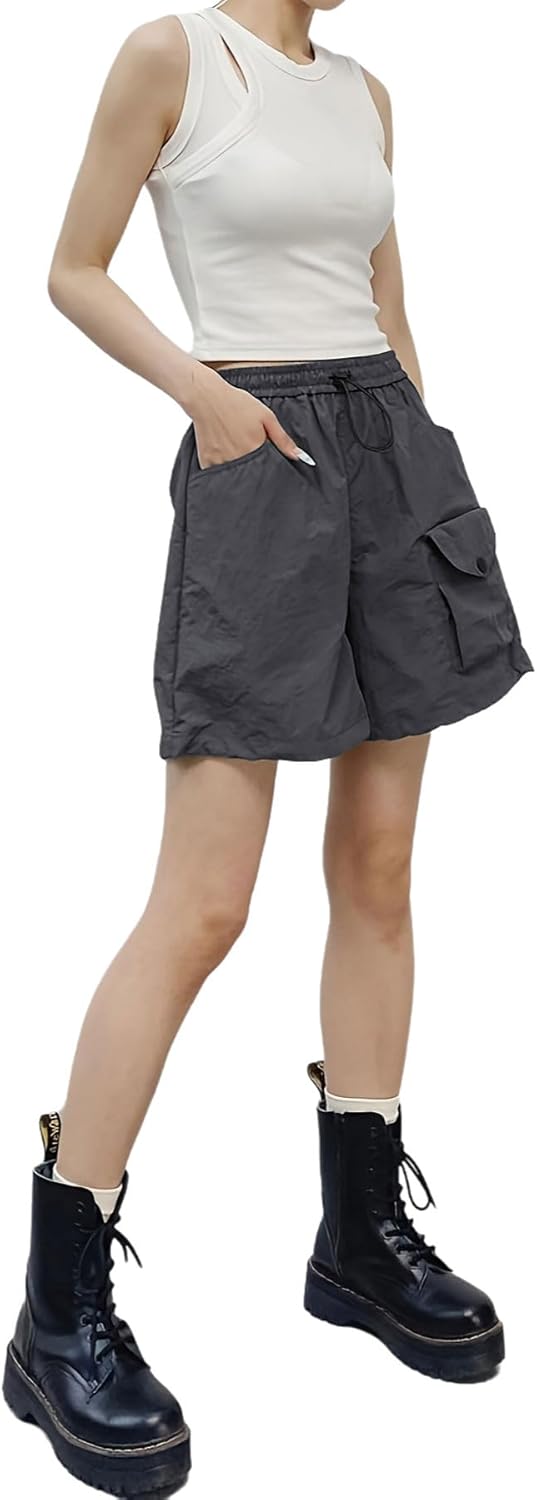 Women's Lightweight Cargo Shorts Green Waterproof Quick Dry Cargo Shorts for Summer Outdoor with Pockets