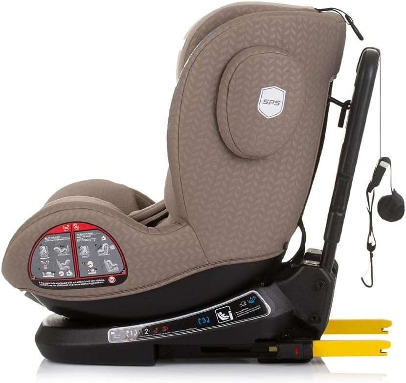 Lato view del seggiolino auto con connettori Isofix estesi e cinghia Top Tether visibile.