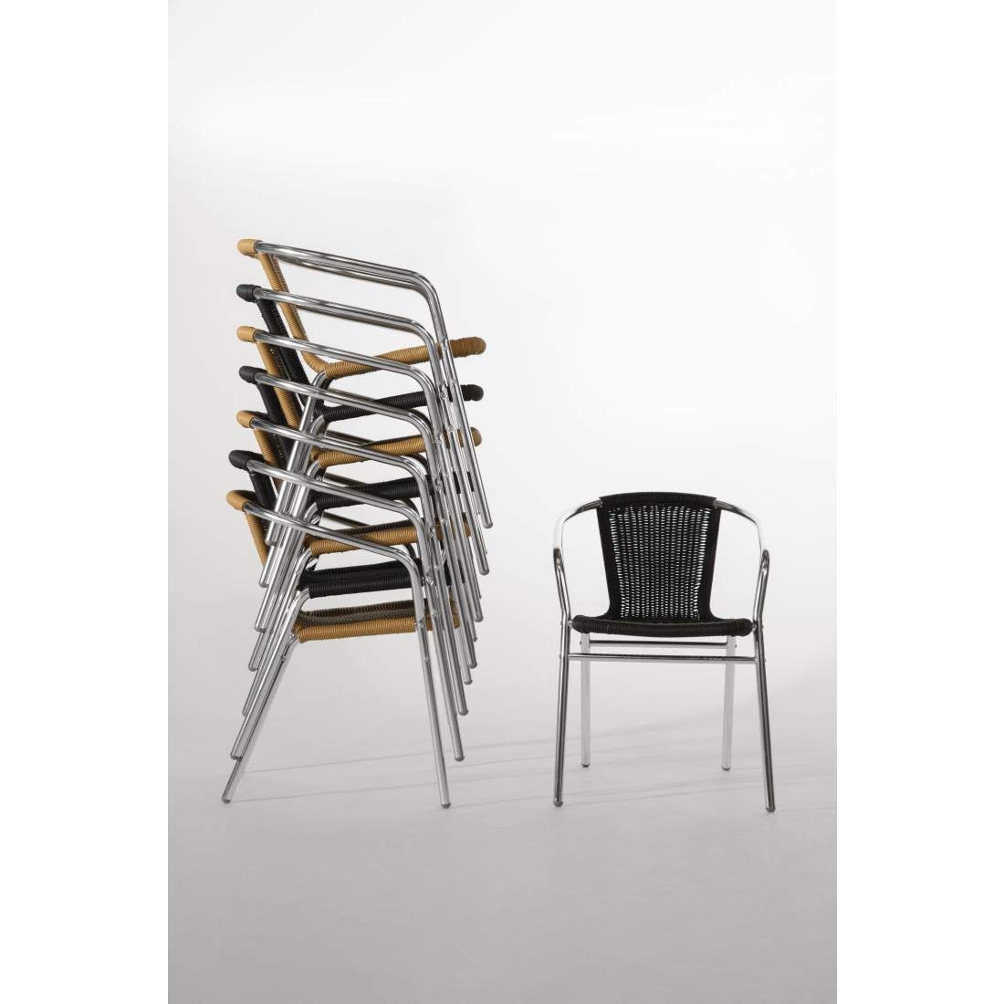 Bolero Lot de 4 Chaises en Aluminium et Rotin Naturel, Argent et Marron, Structure en Aluminium, Assise en Rotin PE, Empilables, Hauteur d'Assise 450 mm, Chaises en Rotin pour Terrasse, U422