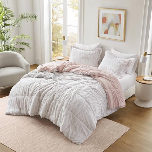 Image of Madison Park Soft Plush Comforter Long Faux Fur Design, Mid Century, Modern All Season Down Alternative Bedding Set with Matching Sham, Full /Queen, Gia, Blush /White 3 Piece