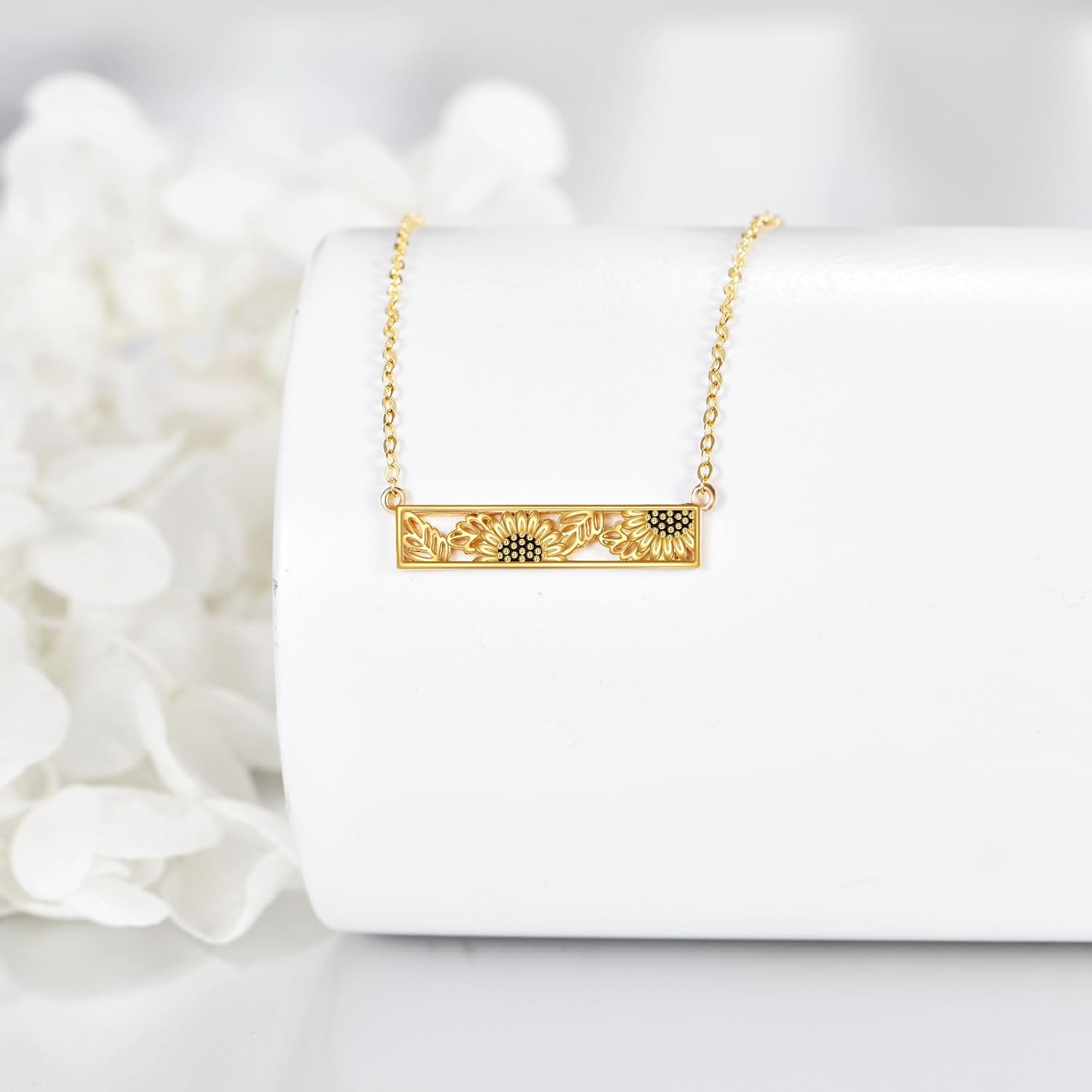 DOVRAN 14K Solid Gold Flower Necklace for Women Real Yellow Gold Pendant Necklace Flower Jewelry Christmas Gifts for Wife Mom