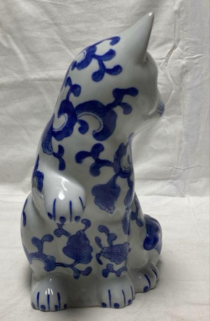く*0様 招き猫 置物 陶器製 2体セット　伊万里焼 Amazon.co.jp: 伊万里焼 陶磁器製 招き猫置物 2体伝統的な染め付け柄花