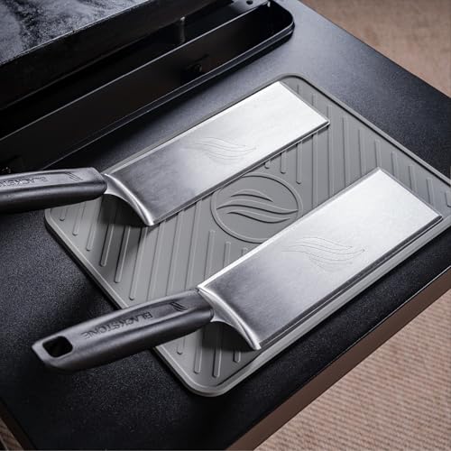 Image of Blackstone 4222 Silicone Large Griddle Spatula Mat, Serving Spoon Drip Pad & Grill Utensil Holder for Kitchen, Stovetop, Cooking & Countertop-Heat Resistant, Non Slip, Heavy Duty (9.25 inch x 12.2 inch)