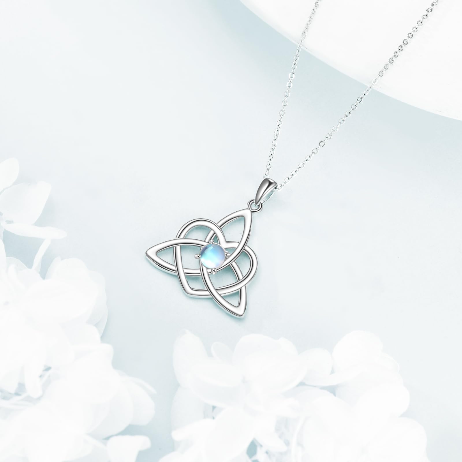 VONALA Collar de nudo de bruja, plata de ley 925, colgante de nudo celta, collar de buena suerte, joyería celta, regalo para mujeres y niñas, talla única, Plata esterlina, No es una piedra preciosa