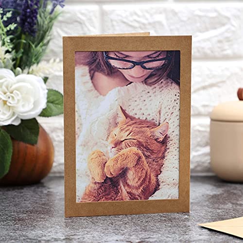 Cartes d'invitation marron pour inviter facilement vos proches aux fêtes
