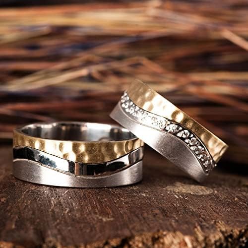 Miniatura 2 de Juego de anillos de boda martillados chapados en oro de 14 quilates para parejas, juego de alianzas de boda a juego personalizado para hombre y